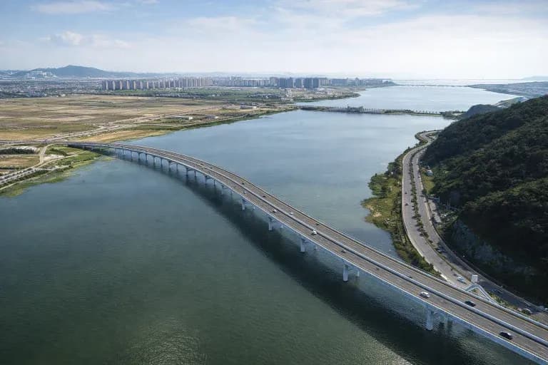Busan Reinforces West–East Transport Spine with New River Crossings and Tunnel Plan